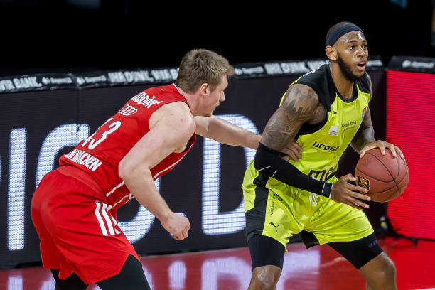 战胜荷兰队 战胜荷兰队