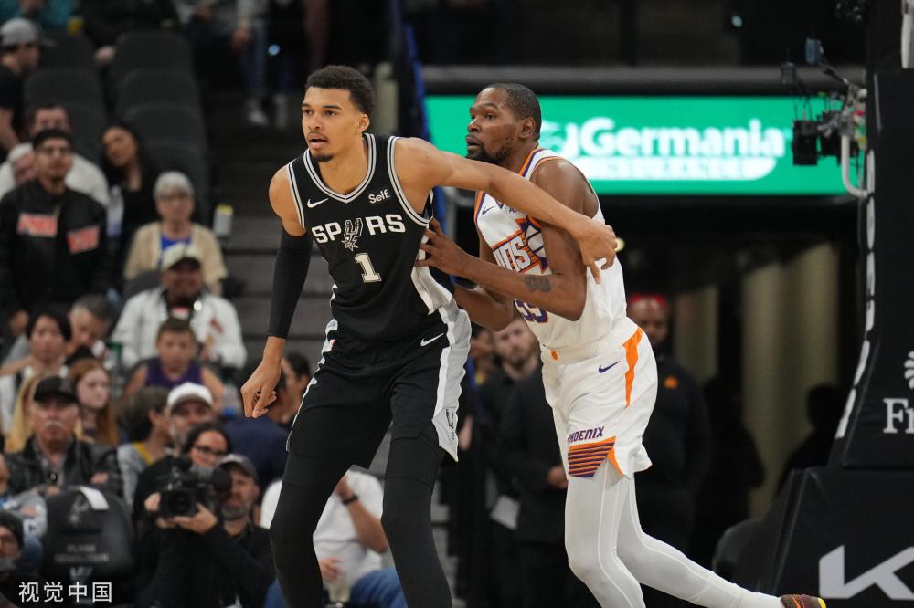 接近亿元的 接近亿元的