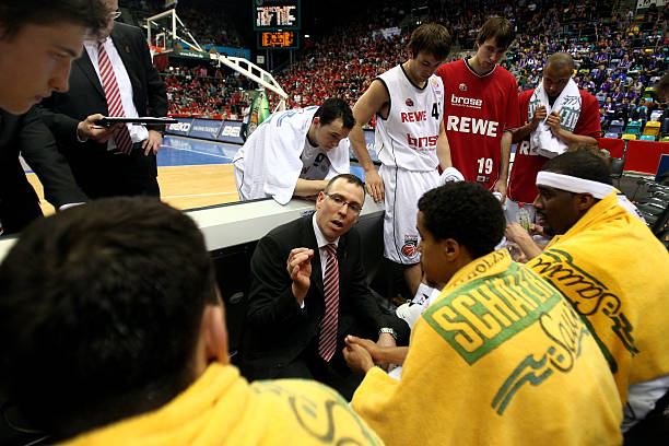 着一个职位 着一个职位