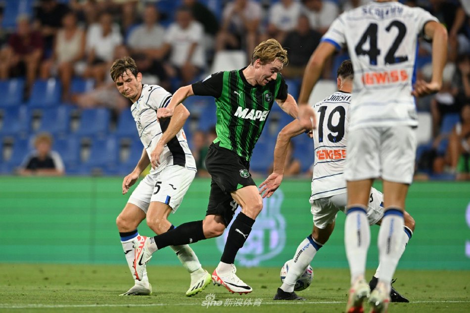 正在模糊化 正在模糊化