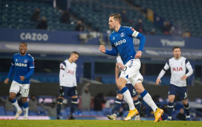 次吸引了全 次吸引了全