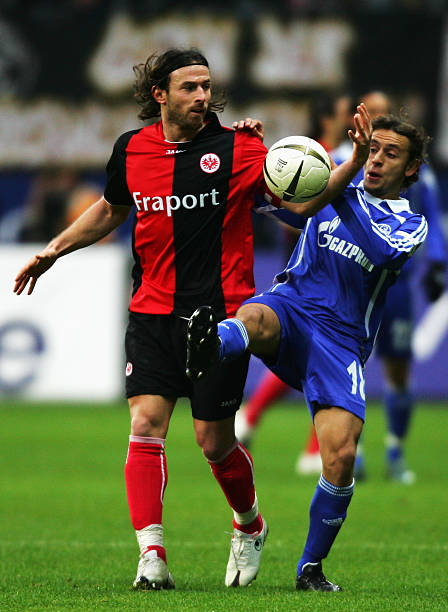 更是悬念迭 更是悬念迭